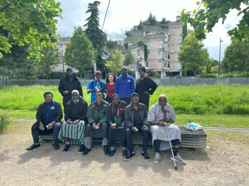 Mois de mai de la promotion sociale : Ballade urbaine à Ivry-sur-Seine dans le cadre du parcours « Bien vieillir en résidence sociale » en partenariat avec la CNAV et le PRIF.