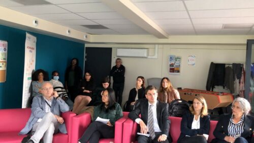 Lundi 27 mai a eu lieu la visite de la pension de famille d’Antony, en partenariat avec le gestionnaire Coallia, et sous le patronage de l’AFFIL et de la DIHAL. Cet évènement a marqué le lancement de la Semaine nationale des pensions de famille pour laquelle Batigère Habitats Solidaires se mobilise.
