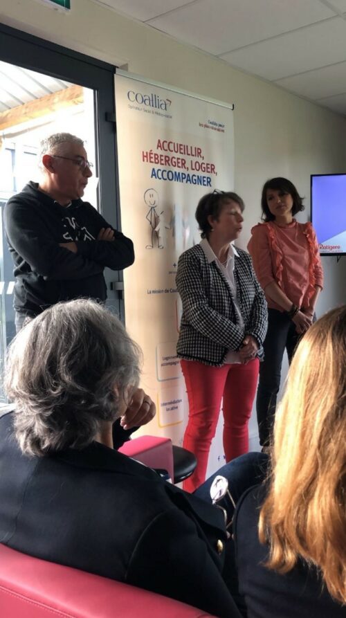Lundi 27 mai a eu lieu la visite de la pension de famille d’Antony, en partenariat avec le gestionnaire Coallia, et sous le patronage de l’AFFIL et de la DIHAL. Cet évènement a marqué le lancement de la Semaine nationale des pensions de famille pour laquelle Batigère Habitats Solidaires se mobilise.