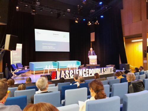 La direction de l’activité participe à la présentation des travaux de l’inserm sur le polyhandicap.