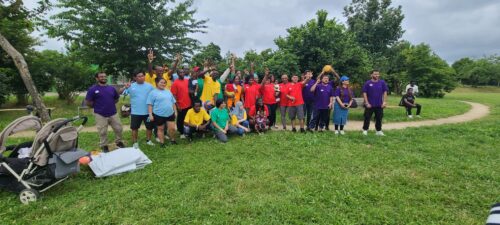 A l’occasion de la journée mondiale des réfugiés, les BPI accompagnés par Coallia dans la Vienne se sont retrouvés autour d’un temps sportif et festif au city park de Bel-Air à Poitiers.Au programme de cette édition 2024 : matinée dédiée aux Olympiades, pique-nique et démonstration de Slam.