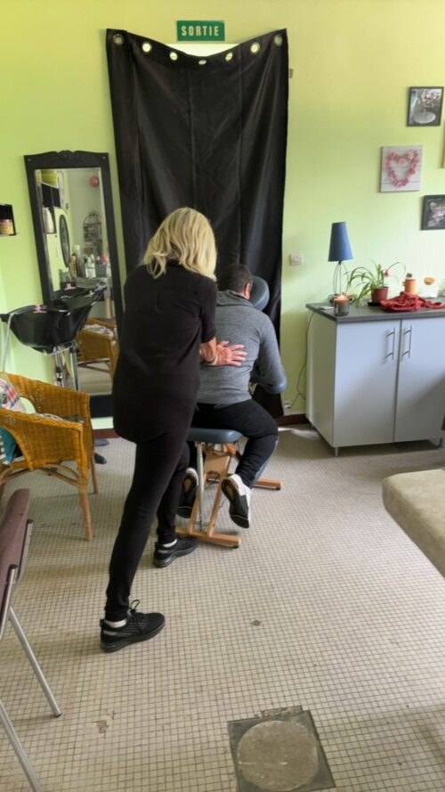 La Pension de famille La Feuillée à ouvert ces portes le 31 mai !Visites de logements, ateliers de sophrologie et massages ont rythmé cet évènement.L’occasion de fêter l’installation du poulailler réalisé grâce à l’obtention du prix Jean-Marie OUDOT.
