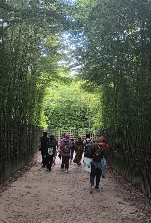 Le 14/08, les hébergés du centre d’hébergement d’urgence Martin Luther King de Paris (17é) se sont rendus au château de Versailles. Ils y ont visité les jardins et bosquets et ont hâte de réitérer l’expérience.