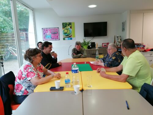 Tournoi de belote avec la Pension de famille d’Avallon,  agrémenté bien sût d’un repas fait maison :)