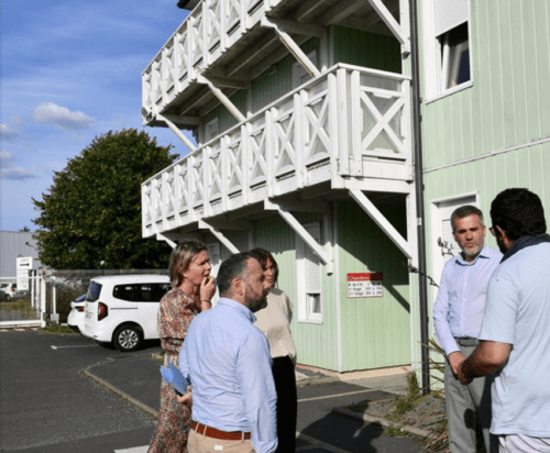 Fierté d’avoir accueilli le Préfet du Calvados (14) sur la structure d’hébergement d’urgence de l’ancien Fasthôtel situé à Saint-Contest, qui fonctionne en abri de nuit avec un accompagnement social et accueille jusqu’à 99 personnes se trouvant en situation de grande précarité et vulnérabilité.