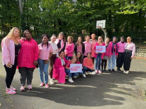 Les services CPH, CAMNA et HFPPM de Pontoise se sont mobilisés le 08/10/2024 afin de célébrer OCTOBRE ROSE en ce mois dédié aux femmes atteintes du cancer du sein .Pour célébrer cette cause tous les salariés sont venus vêtus de rose.