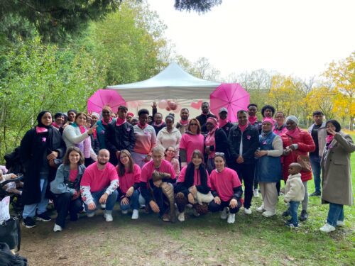 Dans le cadre de la semaine de l’intégration, le CPH et AGIR 86 ont réuni leurs bénéficiaires autour d’un atelier couture, une intervention de la CPAM pour la prévention du cancer du sein et l’autopalpation, puis une marche « octobre rose » au bord du Clain qui s’est déroulée sous un ciel clément.