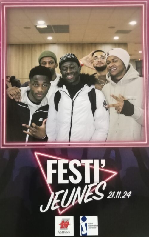 Le mercredi 21 novembre, des jeunes du SAMNA ont participé à un moment festif au BMB organisé par le service animation/jeunesse de la ville. Au programme: bowling, laser game, pizza et surtout des perspectives de projets pour 2025 (chantiers jeunes, événements et projets divers).