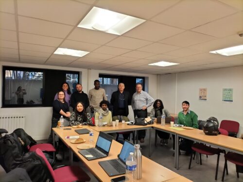Réunion de coordination sur le territoire de Paris avec pour thème : la médiation sociale. Echange entre l’équipe médiation FAMI (Direction des Métiers), la Promotion Sociale (DT ILAS) et la Direction de Paris. Et un sujet qui nous anime tous : l’accompagnement des résidents au sein du LA