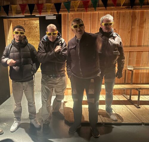 Les résidents de la Pension de Famille  de la Blaiserie (86) ont voyagé dans le temps en visitant « Le vieux Cormenier » et ont adoré découvrir les salles d’écoles d’antan, les véhicules ou bien les intérieurs des maisons d’époque à travers des mises en scènes et animations ludiques.
