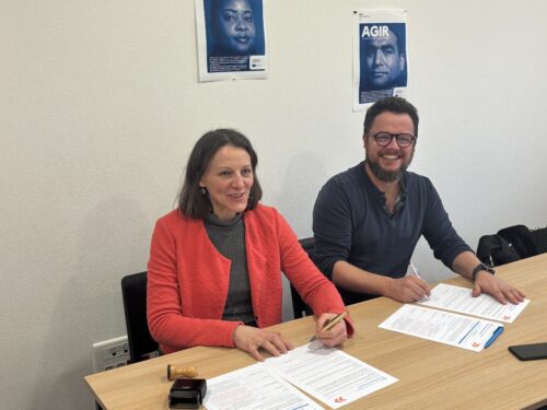 Dans le cadre du programme AGIR, une réunion thématique s’est tenue dans les Vosges en présence de nos partenaires institutionnels. À cette occasion, la convention départementale de partenariat AGIR a été officiellement signée, en présence de la Directrice, Mme HEYDEN, DT OFII de Metz !
