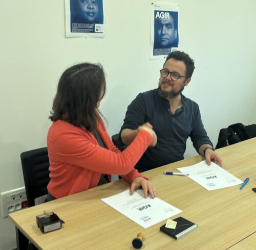 Dans le cadre du programme AGIR, une réunion thématique s’est tenue dans les Vosges en présence de nos partenaires institutionnels. À cette occasion, la convention départementale de partenariat AGIR a été officiellement signée, en présence de la Directrice, Mme HEYDEN, DT OFII de Metz !