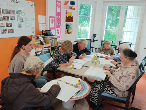 Les usagers de l’accueil de jour de Saint-Chéron ont fait travaillé leurs méninges avec un atelier mémoire mêlant réflexion, échanges et bonne humeur.