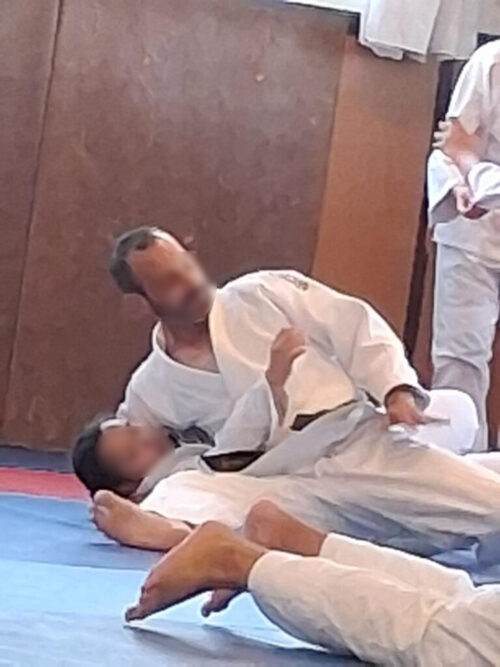 Trois jeunes de l’IME Coallia Tourville ont participé à un stage au judo Club d’Apt encadré par plusieurs professionnels dont le champion olympique Frederic Demontfaucon. Ils sont travaillé le respect l’écoute et la confiance en soi.