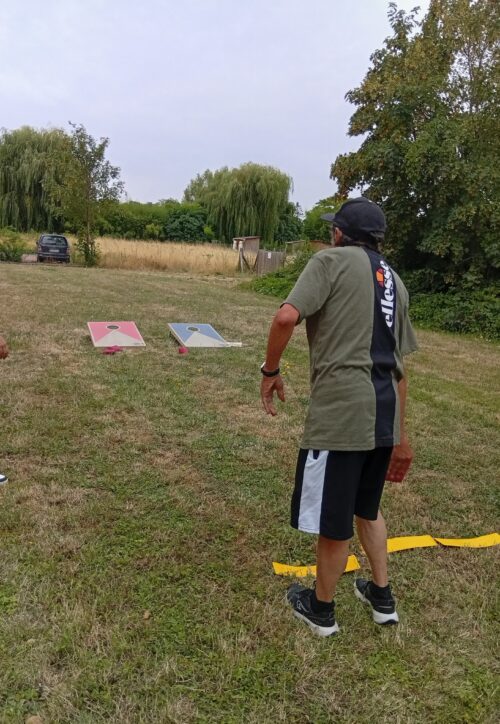 Merci aux collègues de la RS de St Clément qui ont invité les résidents de  la pension de famille de Sens à faire la fête!! Dégustation de spécialités, jeux  et danse au programme! Tous sont revenus ravis !!