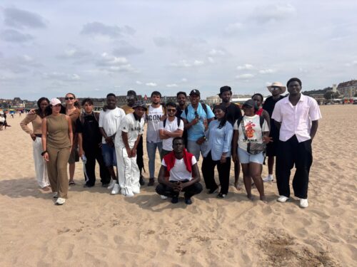 L’HUDA Coallia Créteil a eu le plaisir d’accompagner 12 personnes lors d’une journée à la plage de Deauville.Au programme : baignade, détente, promenade et moments de convivialité. Une journée riche en sourires et en échanges, qui restera un beau souvenir pour tous.
